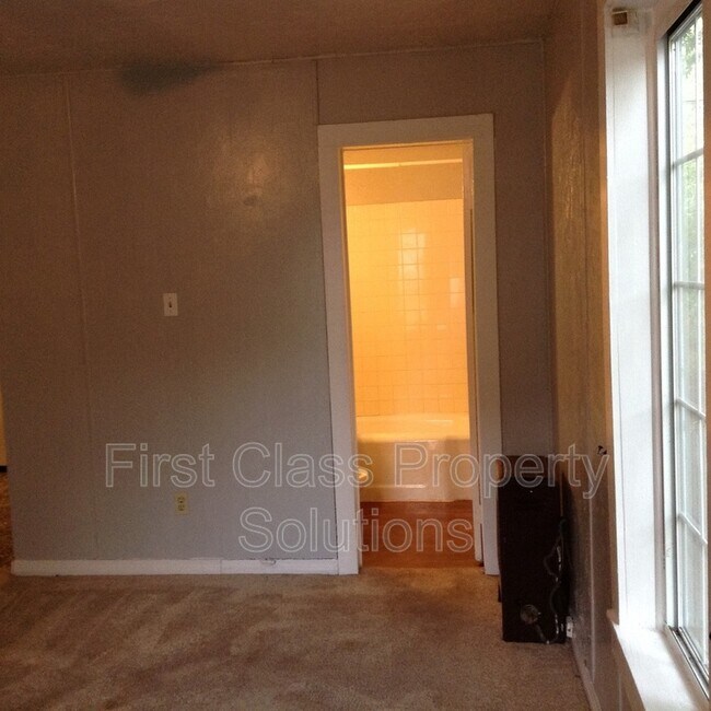 Foto del edificio - 121 NW 29th St