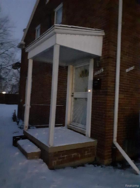 Primary Photo - 16015 Seven Mile E