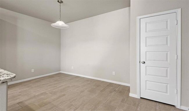 Foto del edificio - 7349 Hinsdale Dr