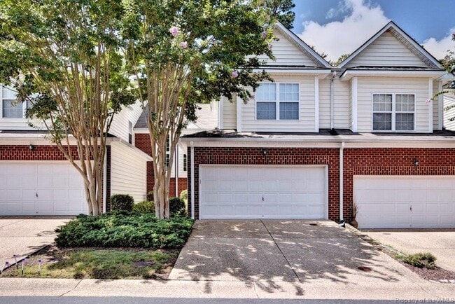 Building Photo - 4559 Beacon Hill Dr
