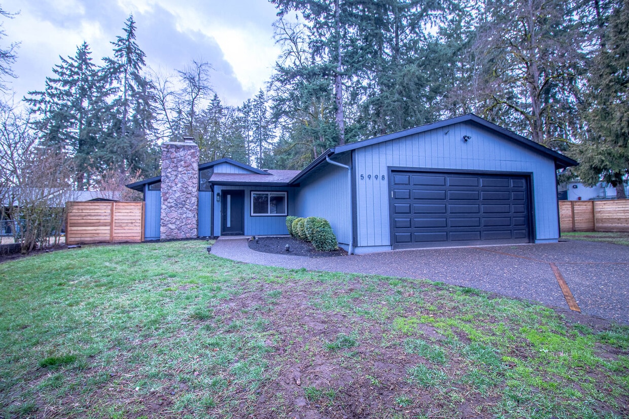 5998 SW Kennycroft Way, Lake Oswego, OR 97035 House Rental in Lake