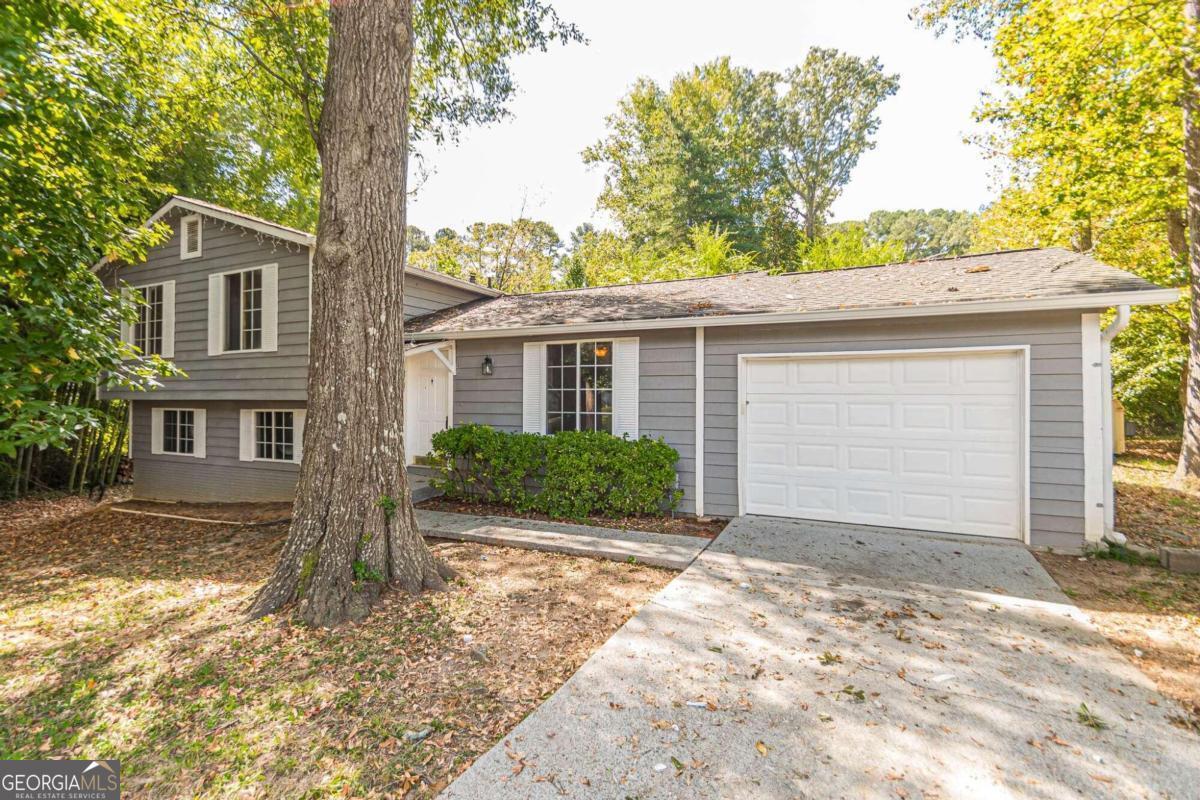 806 Houndstooth Trail NW, Lilburn, GA 30047 House Rental in Lilburn