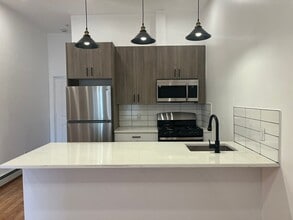 Building Photo - 224 Old Bergen Rd