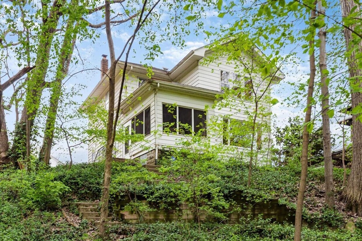 Primary Photo - OSU Central Campus Single Family House wit...