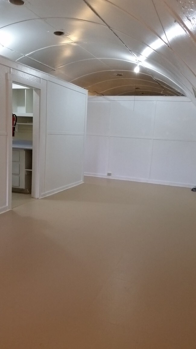 Interior Photo - 378 Mala St