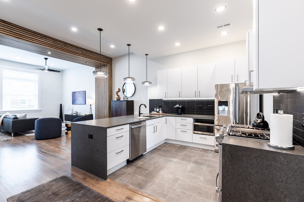 Foto principal - 795 E McMillan St