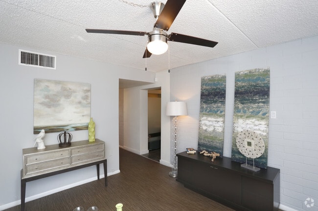 Living Room - Westmount at Downtown Tempe Apartments