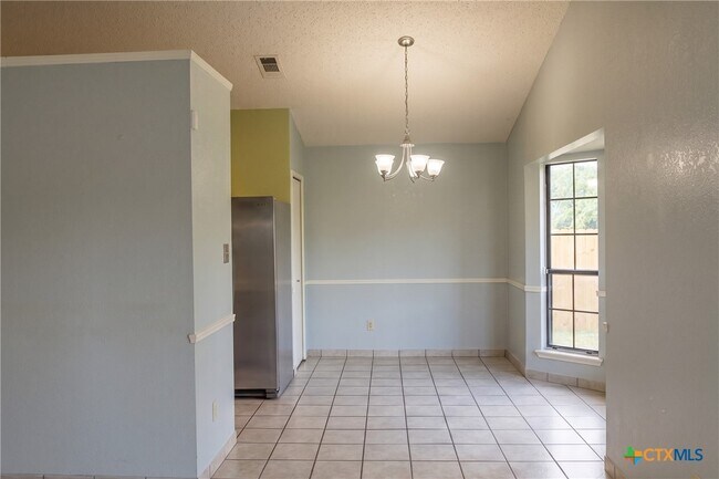 Foto del edificio - 2404 Fieldstone Dr