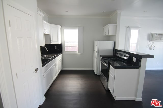Building Photo - 1217 N Berendo St