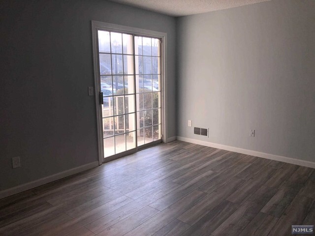 Foto del edificio - 1168 Sycamore Ln