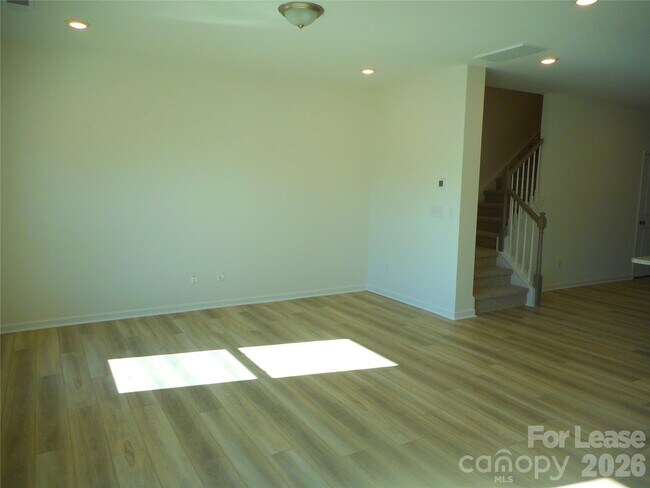 Foto del edificio - 2723 Yeager Dr NW