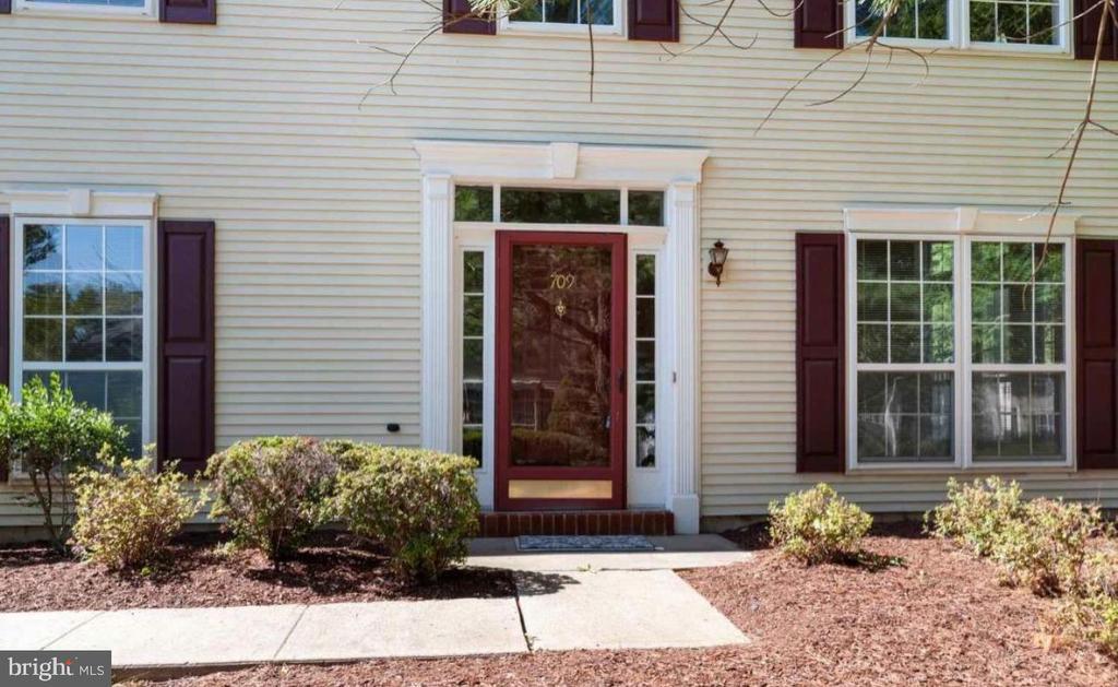 Primary Photo - 709 Pebble Creek Ct