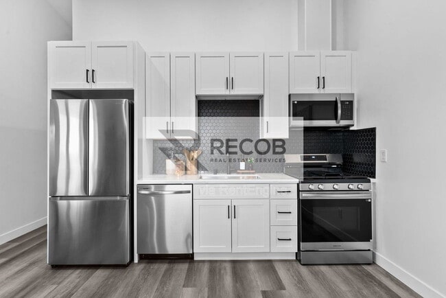 Foto del edificio - 832 Desty St