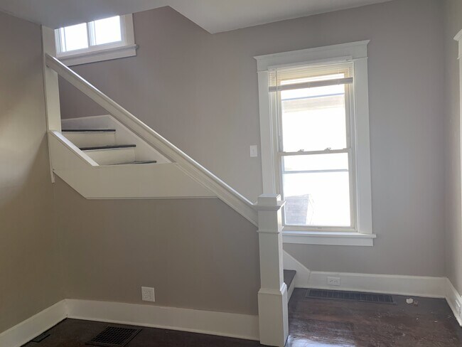Foto del edificio - 6543 Hamilton Ave