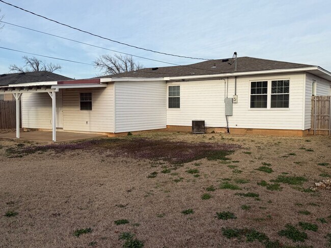 Foto del edificio - 4004 Blaine Rd