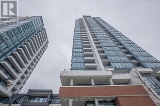 Building Photo - 15 Wellington St S
