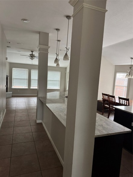 Foto del edificio - 10808 Pineview Ln