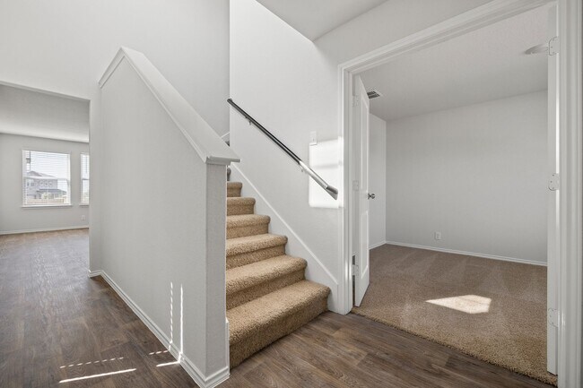 Building Photo - Beautiful 4-Bedroom Home in Kendall Brook ...