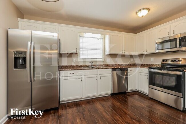 Foto del edificio - 1500 Cedar Springs Cir