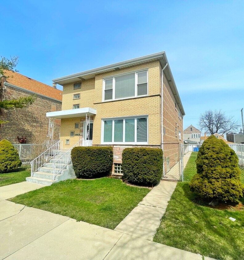 Primary Photo - 1624 W 37th Pl