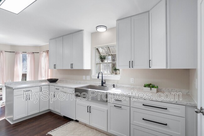 Foto del edificio - 102 Hollow Cove