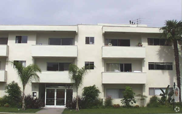 Foto del edificio - 1041 S Corning St