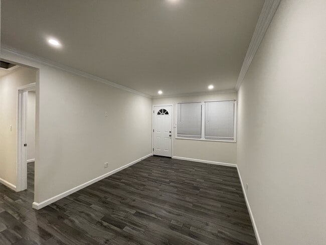 Living Room - 1669 N Hollywood Way