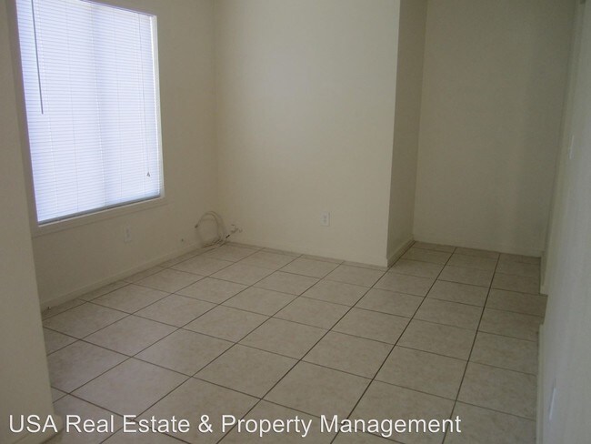 Foto del edificio - 4 br, 2 bath House - 3205 Honeysuckle Ave