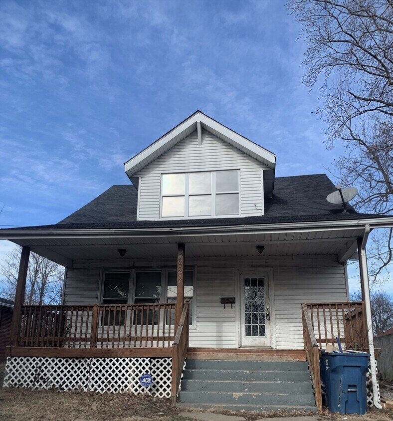 Primary Photo - 2622 Maxey St