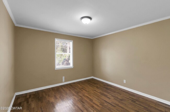 Foto del edificio - 927 E College St