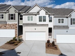 Building Photo - 30 Robinson Ridge