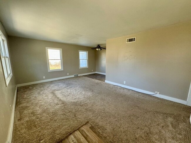 Building Photo - Cute 2 bed in central Lincoln