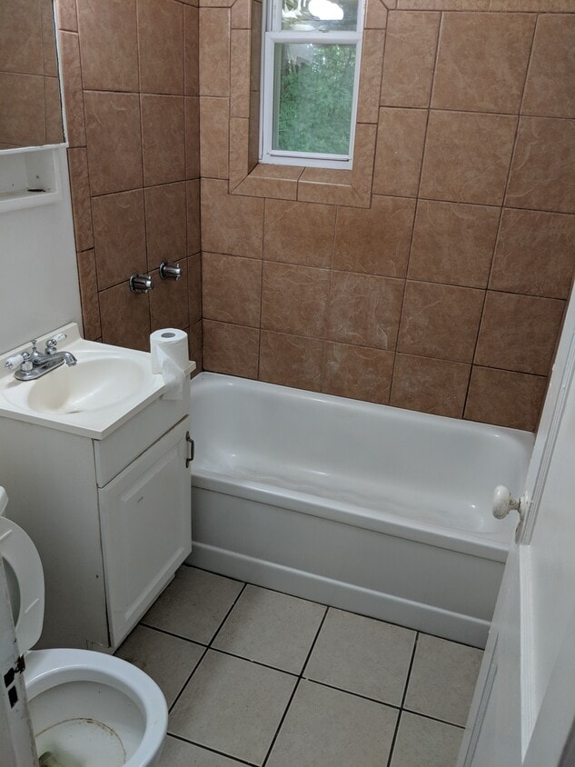 6801 McKinley Ct, Clairton, PA 15025 Townhome Rentals in Clairton PA