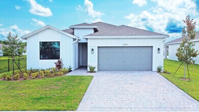 Building Photo - 5929 SE Sky Blue Cir