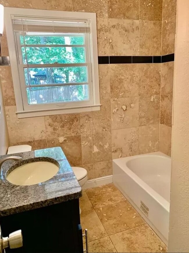 Foto del edificio - 3 Bed 2 Bath in Atlanta!