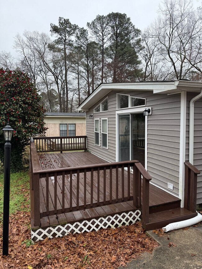 Foto del edificio - **Renovated**2 bed 2 bath home