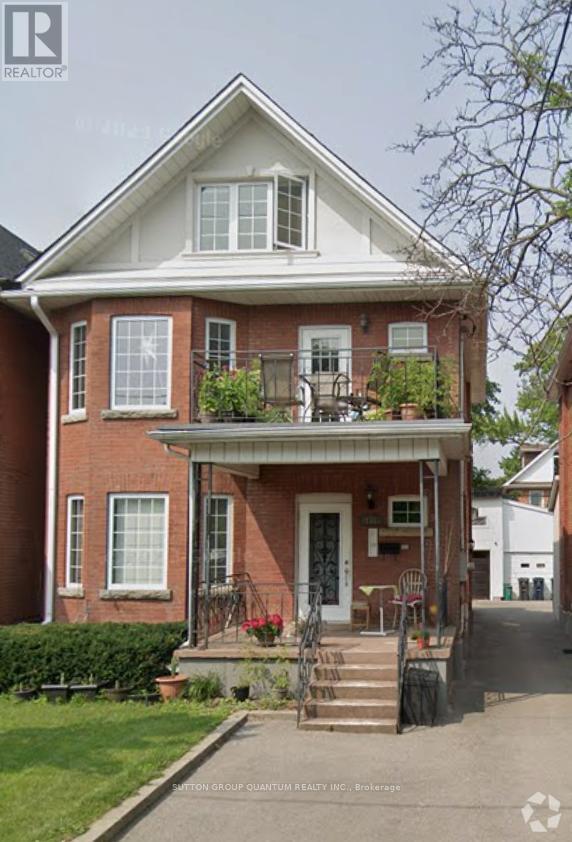 Building Photo - 156 Mavety St
