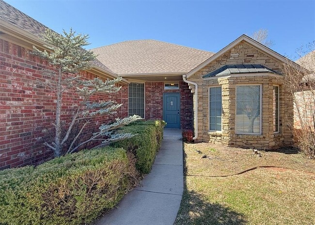 Building Photo - 14009 Canterbury Dr