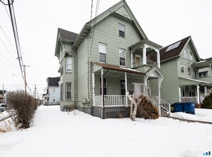 Building Photo - 473 Howard Ave