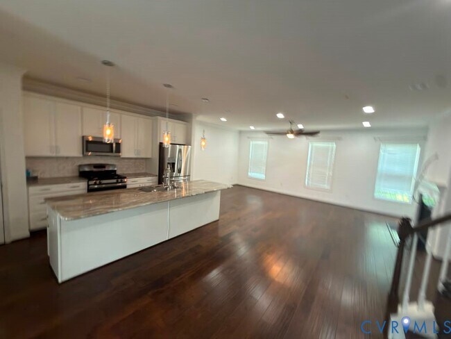 Foto del edificio - 11403 Hayloft Ln