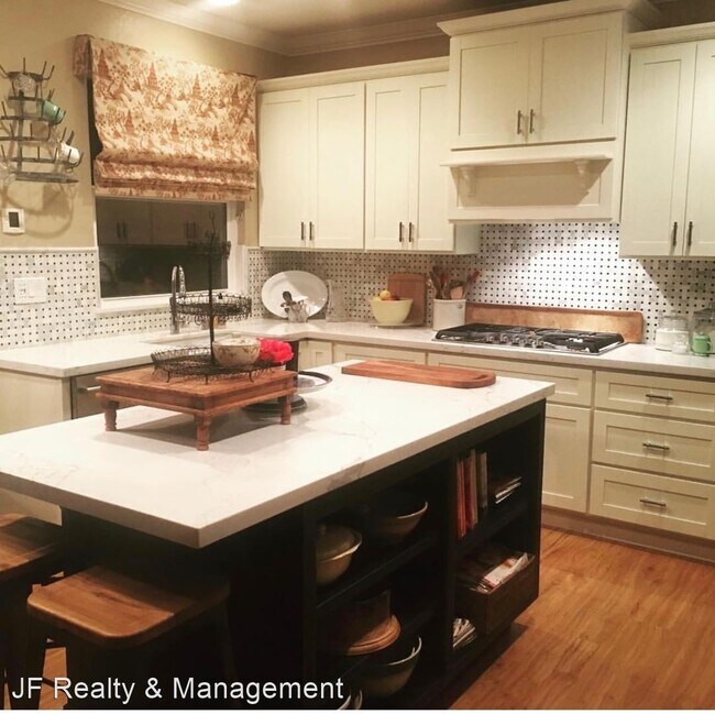 Foto del edificio - 4 br, 2.5 bath House - 230 Avocado Pl