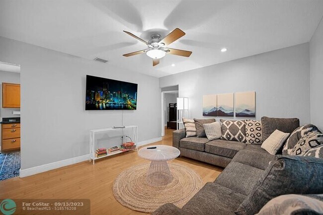 Foto del edificio - 1401 NE 14th St