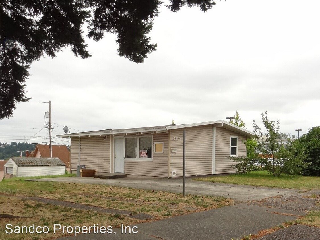 Primary Photo - 2 br, 1 bath House - 2539 South G St