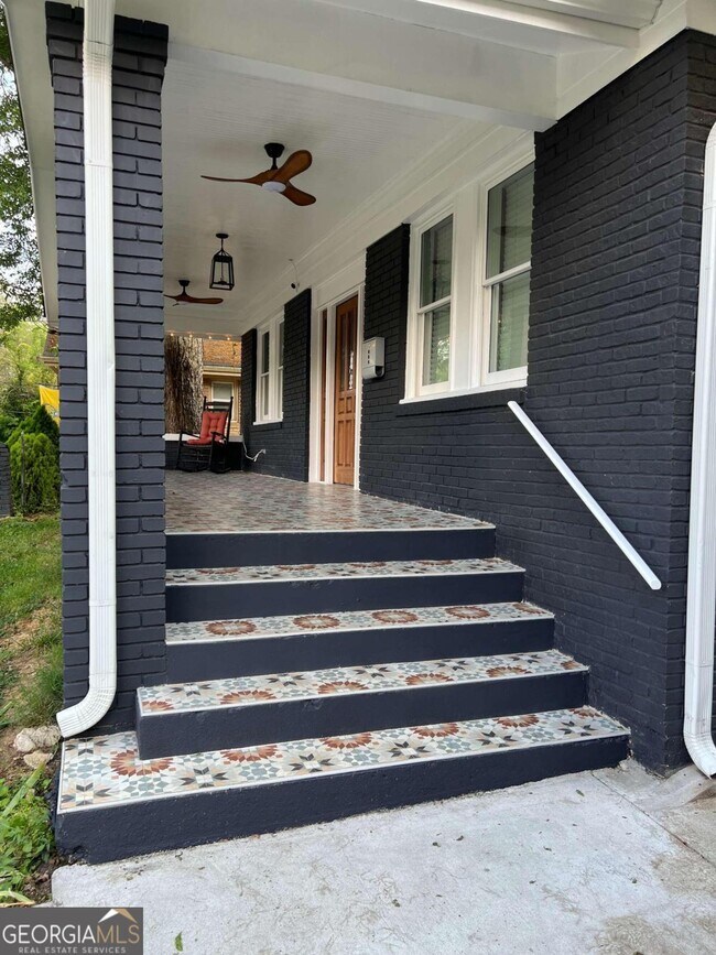 Foto del edificio - 1081 Metropolitan Pkwy SW
