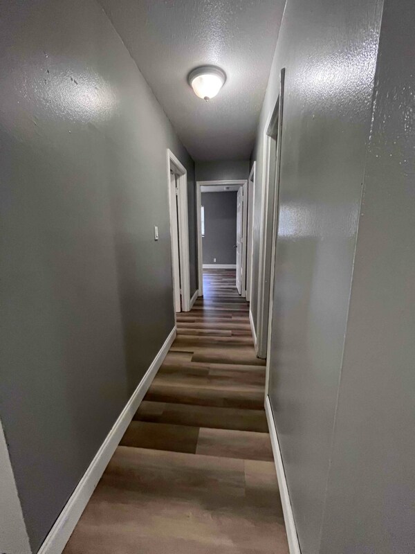 Foto del edificio - 7409 Brockbank Dr