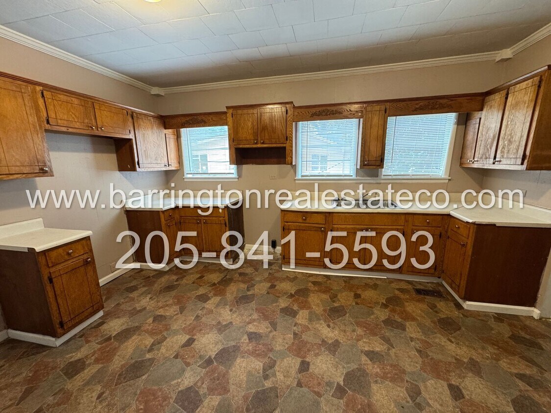 Foto del edificio - 2516 Powderly Ave SW