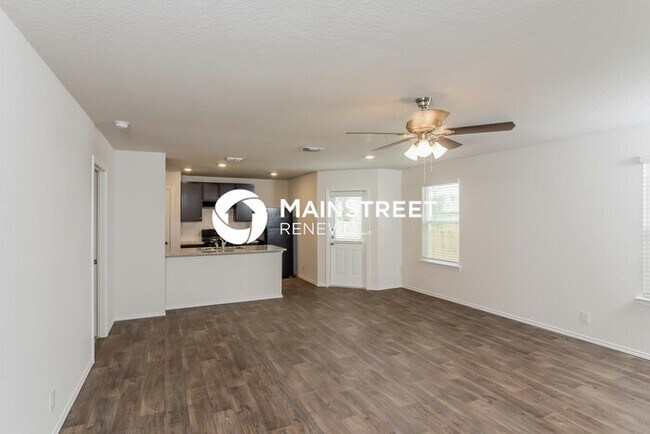 Foto del edificio - 3 Bedroom Pet-Friendly Home in San Antonio, TX with Main Street Renewal
