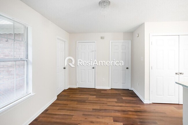 Building Photo - 4 br, 2 bath House - 4567 Addington Drive