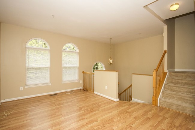 Building Photo - 11803 Tarragon Rd