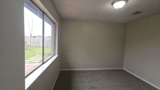 Building Photo - 7222 Northleaf Dr